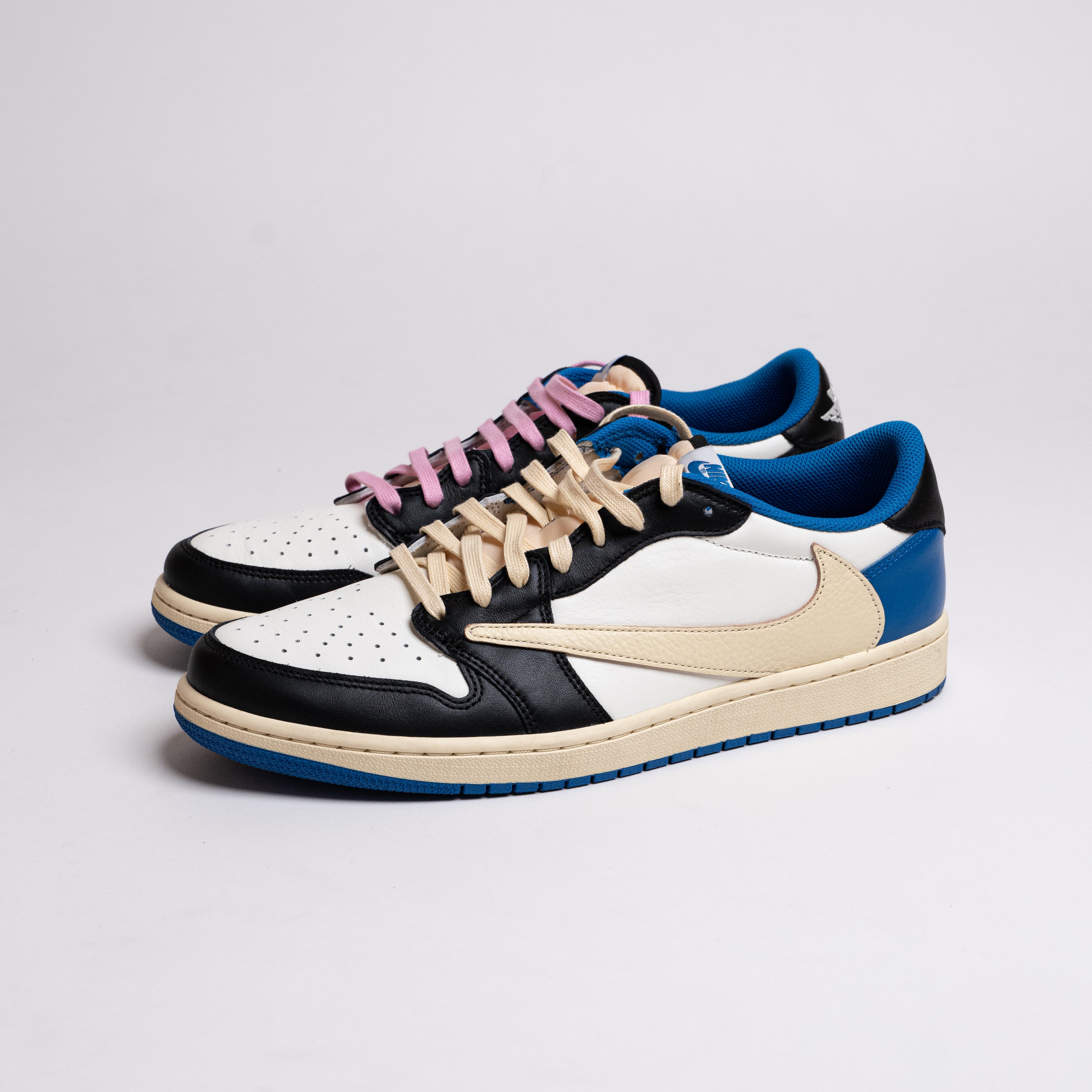 JORDAN 1 RETRO LOW OG SP FRAGMENT X TRAVIS SCOTT