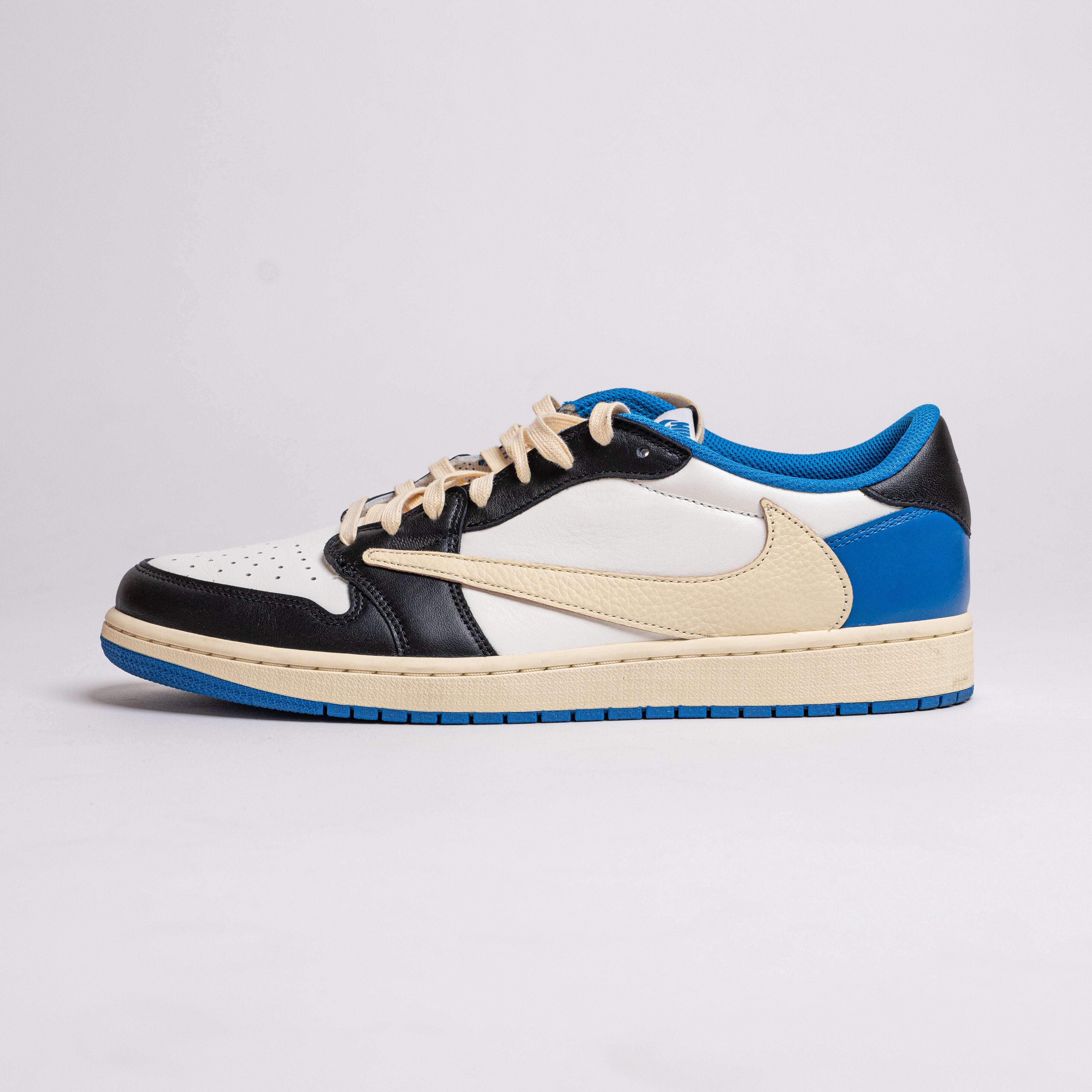 JORDAN 1 RETRO LOW OG SP FRAGMENT X TRAVIS SCOTT