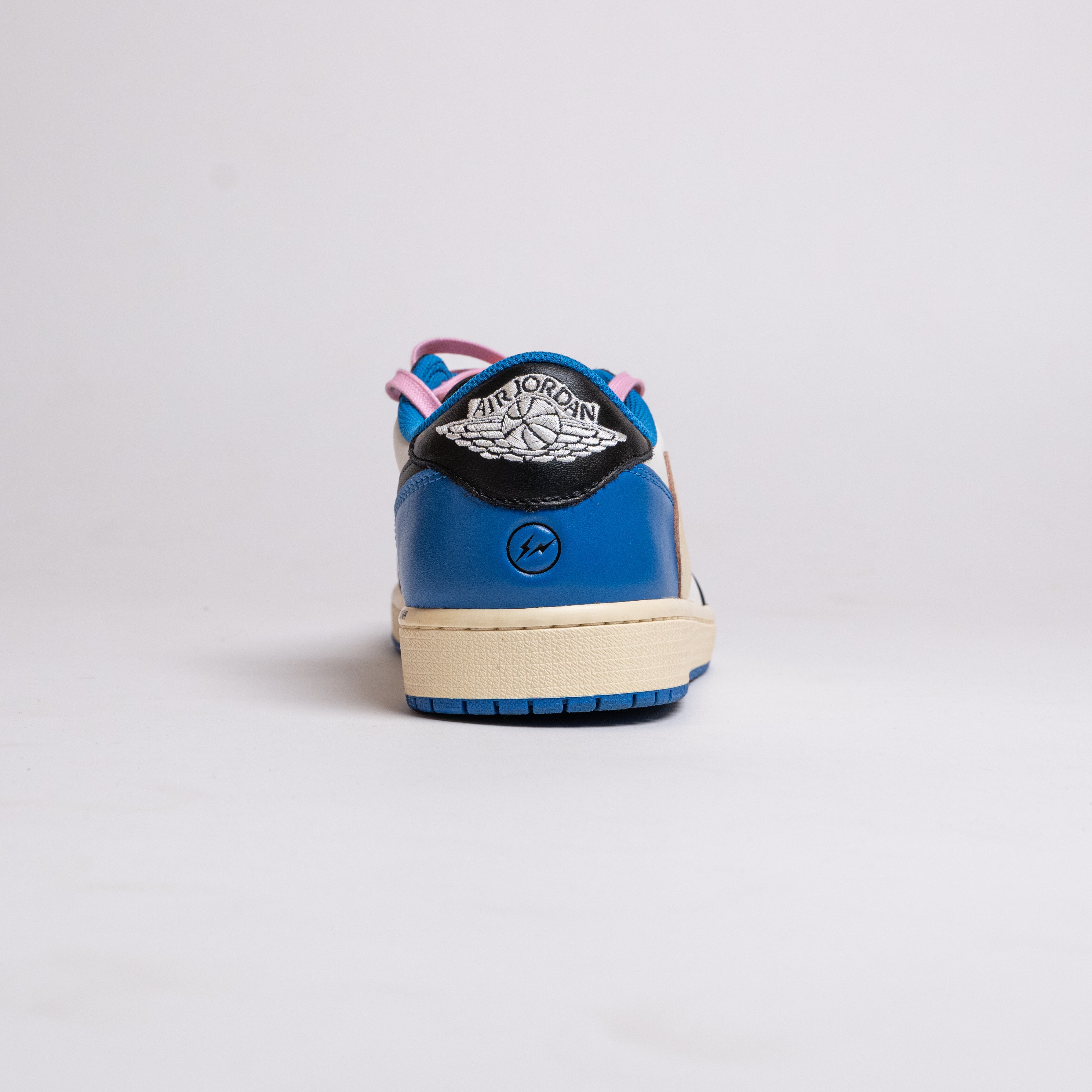 JORDAN 1 RETRO LOW OG SP FRAGMENT X TRAVIS SCOTT