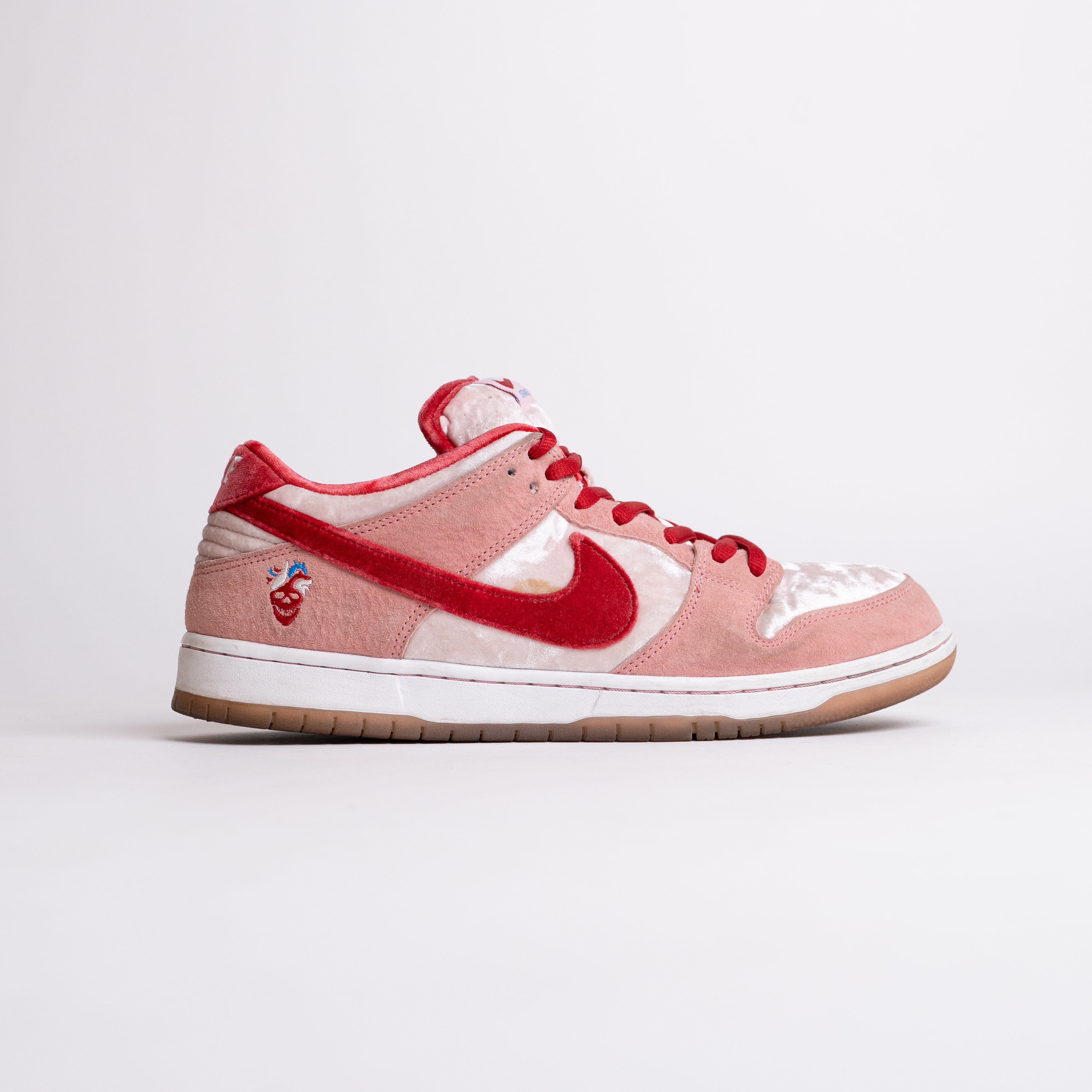 NIKE SB DUNK LOW STRANG ELOVE SKATEBOARDS (REGULAR BOX) UK11