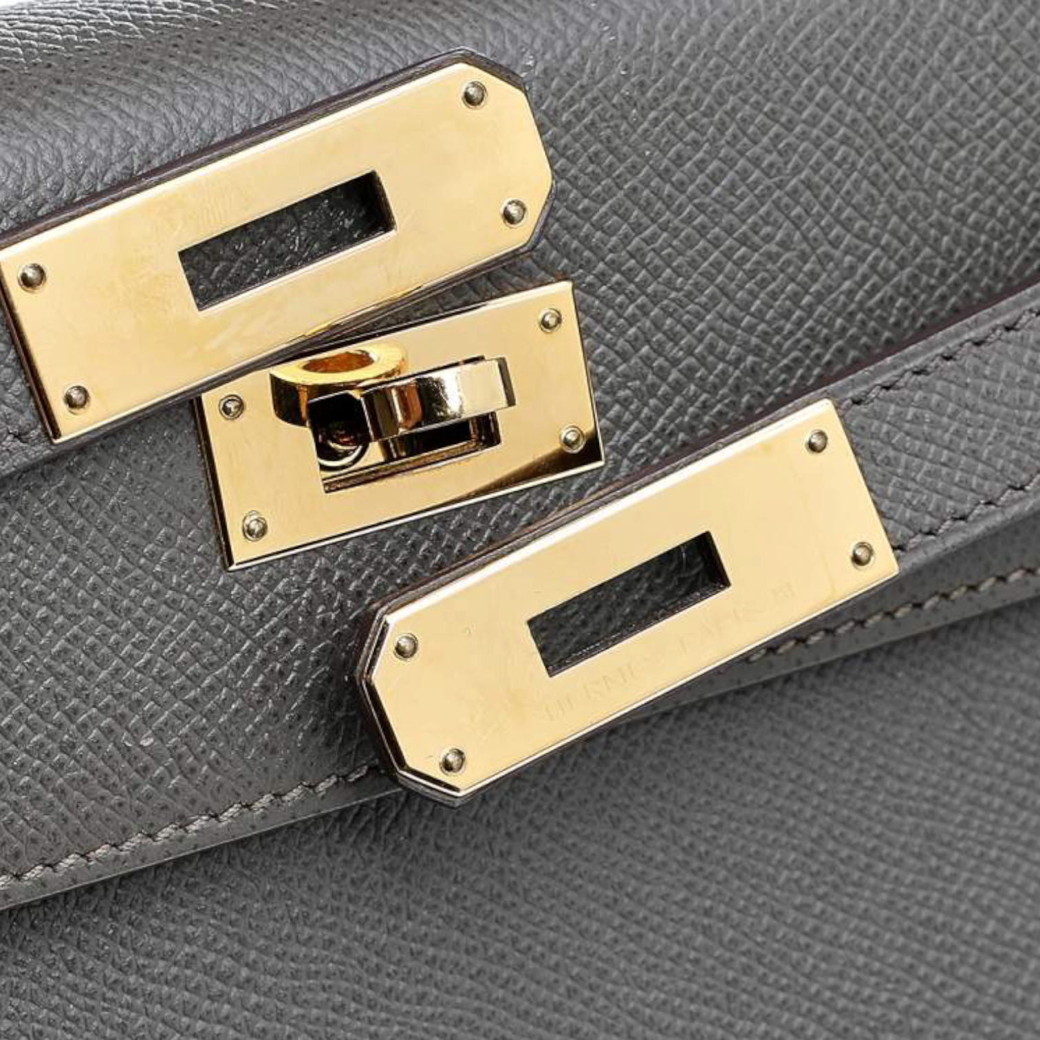 Hermes Kelly 28 "Gold Hardware"