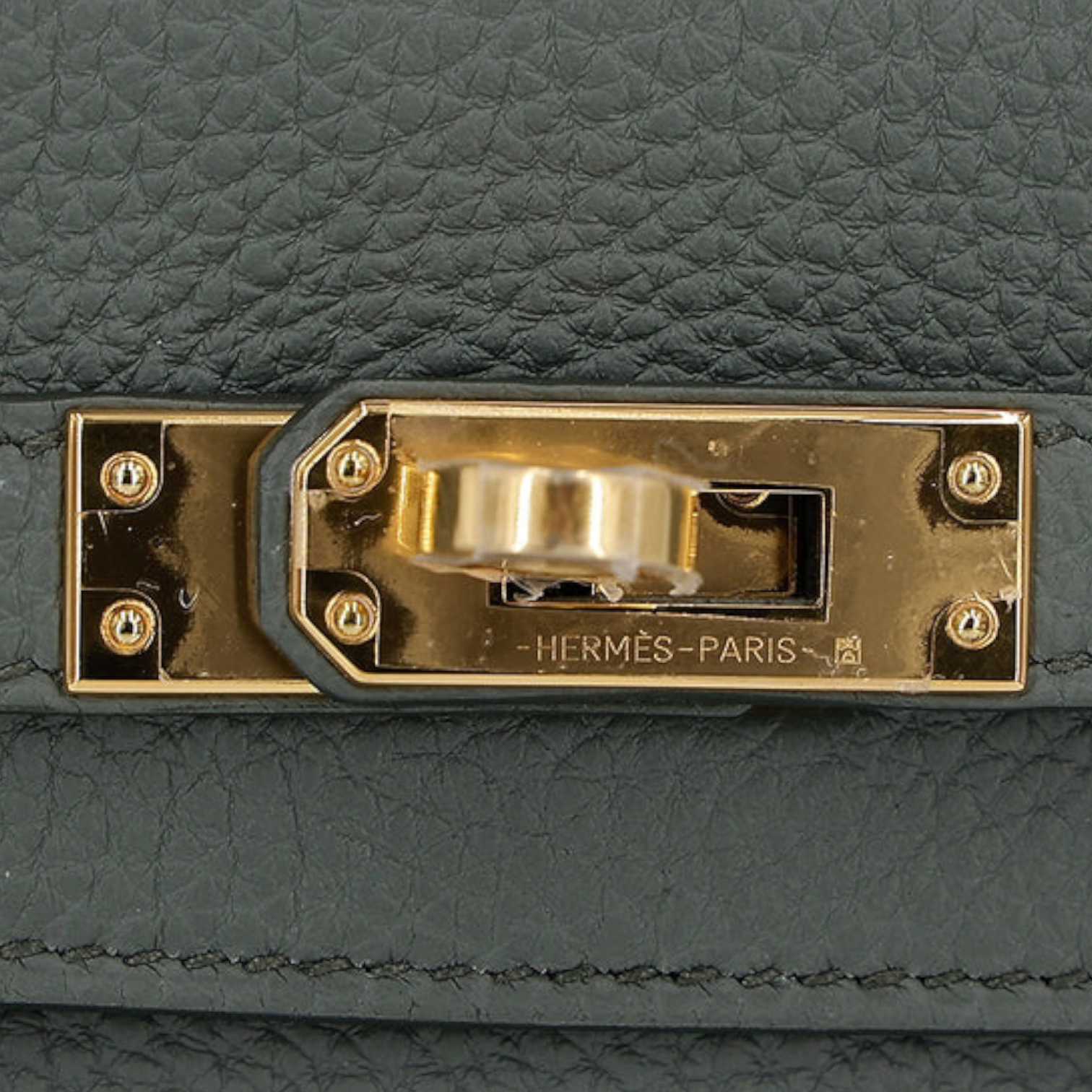 Hermes Kelly 25 Vert Amande Handbag